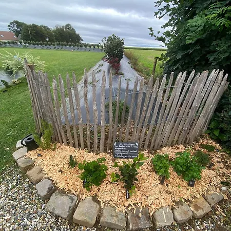 Le Petit * Cauville-Sur-Mer